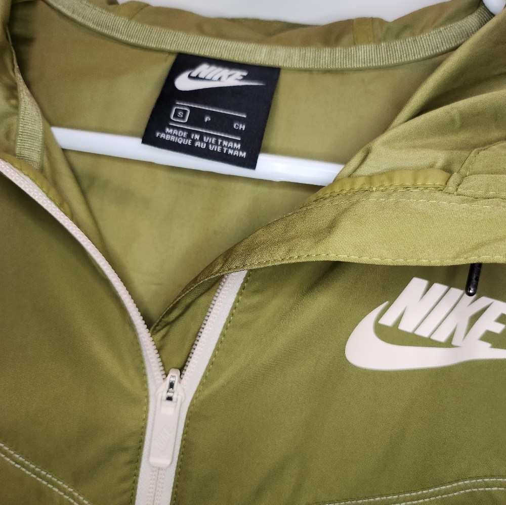 Nike Windrunner Shield Jacket - image 6